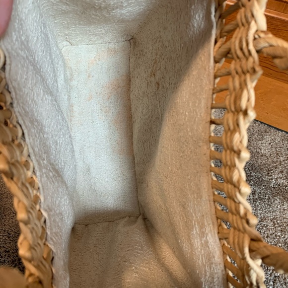 Vintage Woven Straw Handbag with Shell Decoration - Picture 5 of 6